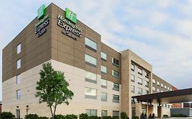 Holiday Inn Express & Suites - Chicago O'Hare Airport, An Ihg Hotel デスプレーンズ Exterior photo