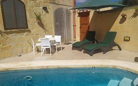 サーナ Gozo Rustic Farmhouse With Stunning Views And Swimming Poolヴィラ Exterior photo