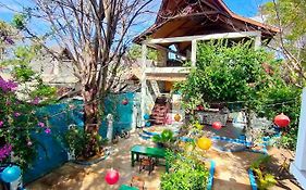 Gili Beach Bum Hostel ギリ・トラワンガン Exterior photo