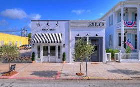 The Pink Room At Emily'S On The Island ガルベストン Exterior photo