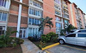 Apartamento Frente Al Aeropuerto De Maiquetiaアパートメント Exterior photo