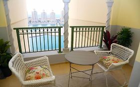 Beachfront Luxury Apartment-Pearl Island شقه مطله على الشاطئ بجزيرة اللؤلؤه ドーハ Exterior photo