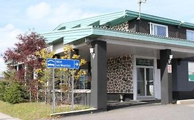 Hotel Les Mouettes Sept-Îles Exterior photo