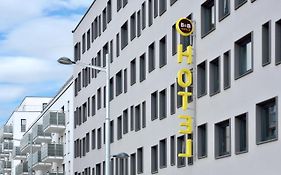 B&B Hotel Wien-Hbf Exterior photo