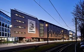 Me And All Hotel Dusseldorf Oberkassel, Part Of Jdv By Hyatt Exterior photo