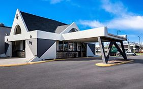 Quality Inn & Suites Near I-480 And I-29 カウンシルブラフス Exterior photo