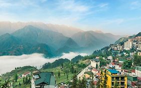 Tiger Sapa Hotel Exterior photo