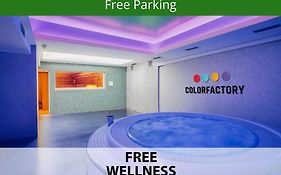 Colorfactory Spa Hotel - Czech Leading Hotels プラハ Exterior photo