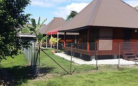 Raiatea Airport Bungalow ウツロア Exterior photo