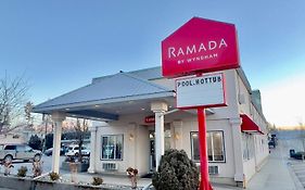 ホテル Ramada By Wyndham クイネル Exterior photo