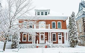 Auberge De Jeunesse Magog-Orford Hostel Exterior photo