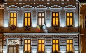Casa Chitic - Hotel & Restaurant- Str Nicolae Balcescu 13 ブラショフ Exterior photo