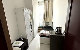 Corniche Street - Superb Lovely Room アブダビ Exterior photo