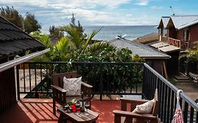 Ngahu Bungalows Alojamiento Frente Al Mar En El Centro De Rapa Nui ハンガ・ロア Exterior photo