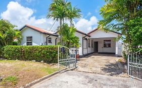 Beachy Cottage I Kitchen I Wi-Fi I Shaded Cabana I Parking サンフィリップ Exterior photo