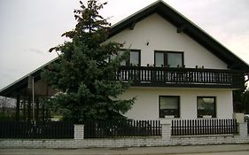 モラフスケ・トプリツェ Guest Accomodation Skerlak Bed & Breakfast Exterior photo