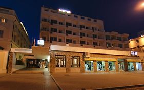 Hotel Mediterraneo チビタベッキア Exterior photo
