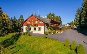 Hotel Polovnik デマノブスカ・ドリーナ Exterior photo