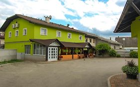 ドル・プリ・リュブリャニ Penzion Pri Slovenc Bed & Breakfast Exterior photo