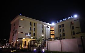 Bolton White Hotel - アブジャ Exterior photo