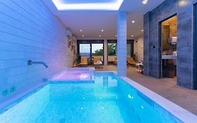 Terra Maiorum -12 Person Private Villa - Heated Pool And Water Massage ポヴリャナ Exterior photo
