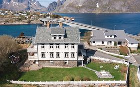 ホテル Sakrisoy Gjestegard - Manor House In Sakrisoy - Solbakken Anno 1880 レーヌ Exterior photo