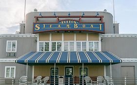 Fulton Steamboat Inn ロンクス Exterior photo