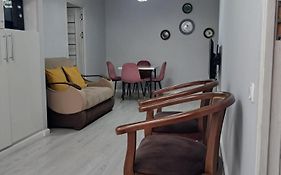 サマルカンドNewly Renovated Modern 2 Bed Apt Near Gur-E-Amirアパートメント Exterior photo