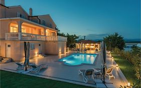 Amazing Home In Krk With Outdoor Swimming Pool Vrh  Exterior photo