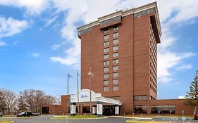 Best Western Brooklyn Center Hotel & Conference Center Exterior photo