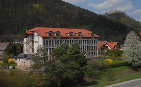 ホテル ポドラディー Považská Bystrica Exterior photo