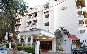 ナラパッズ ホテル バンガロール インターナショナル マネージド バイ オリーブ Exterior photo