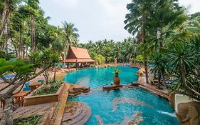 Avani Pattaya Resort - Sha Extra Plus Exterior photo