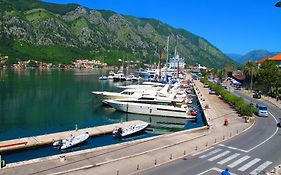 Old Town Kotor Apartments Exterior photo