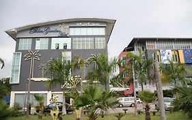 Palm Garden Hotel Brunei バンダル スリ ブガワン Exterior photo