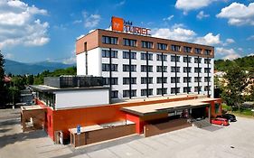 Hotel Turiec マルティン Exterior photo