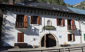 Albergue De Canfranc Estacionホステル Exterior photo