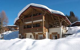 Les Chalets D'Adelphine & Spa レ・ジェ Exterior photo