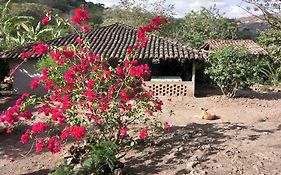 Los Potrerillos La Ceibita Toursゲストハウス Exterior photo