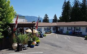 Creston Valley Motel Exterior photo