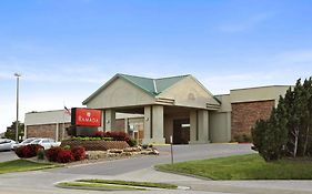 ホテル Ramada Topeka West Exterior photo