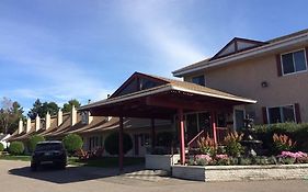 Motel Des Pentes Et Suites サン・ソヴェ－ル・デ・モン Exterior photo