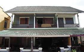 Chansavang Guesthouse ルアンパバーン Exterior photo