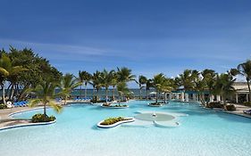 Coconut Bay Beach Resort & Spa All Inclusive ビュー・フォール Exterior photo