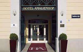 Amalienhof Hotel Weimar ワイマール Exterior photo