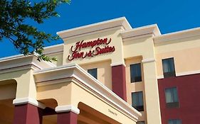 Hampton Inn And Suites Tulsa Central Exterior photo