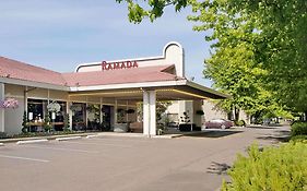 ホテル ラマダ バイ ウィンダム ポートランド エアポート Exterior photo