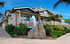 On The Beach Bed And Breakfast カユコス Exterior photo