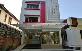 セリーヌ バレー ホテル ヤンゴン Exterior photo