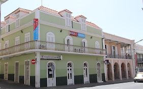 Mindelo Residencial Bed & Breakfast Exterior photo